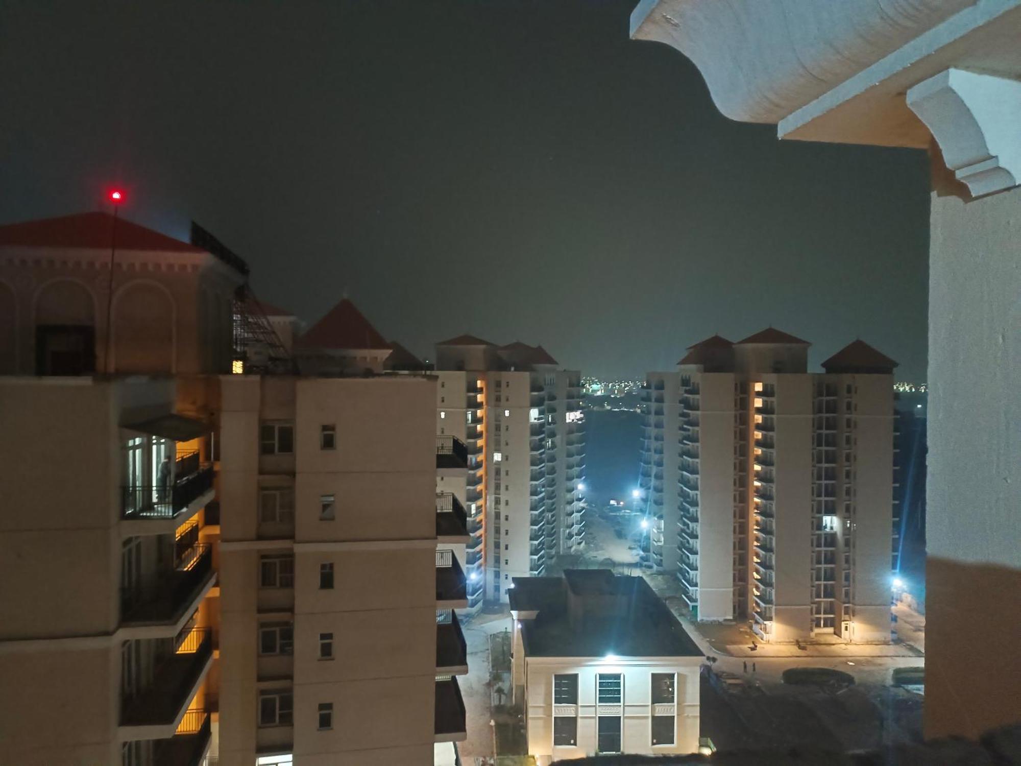 Omaxe Hi Tech City Infront Of Triveni Sangam River Giri Homestay Prayagraj Exterior foto